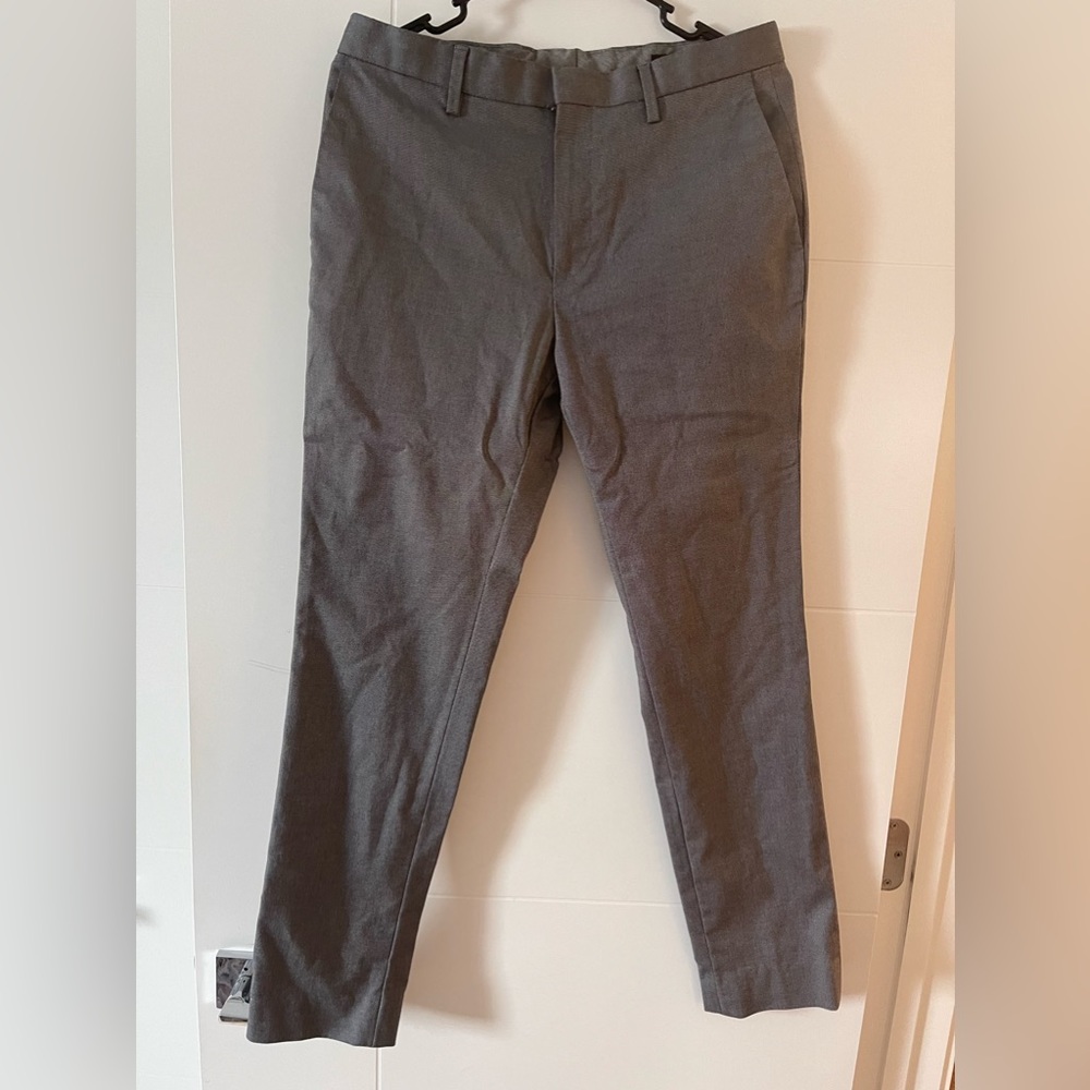 Elegant men's trousered Banana republic.